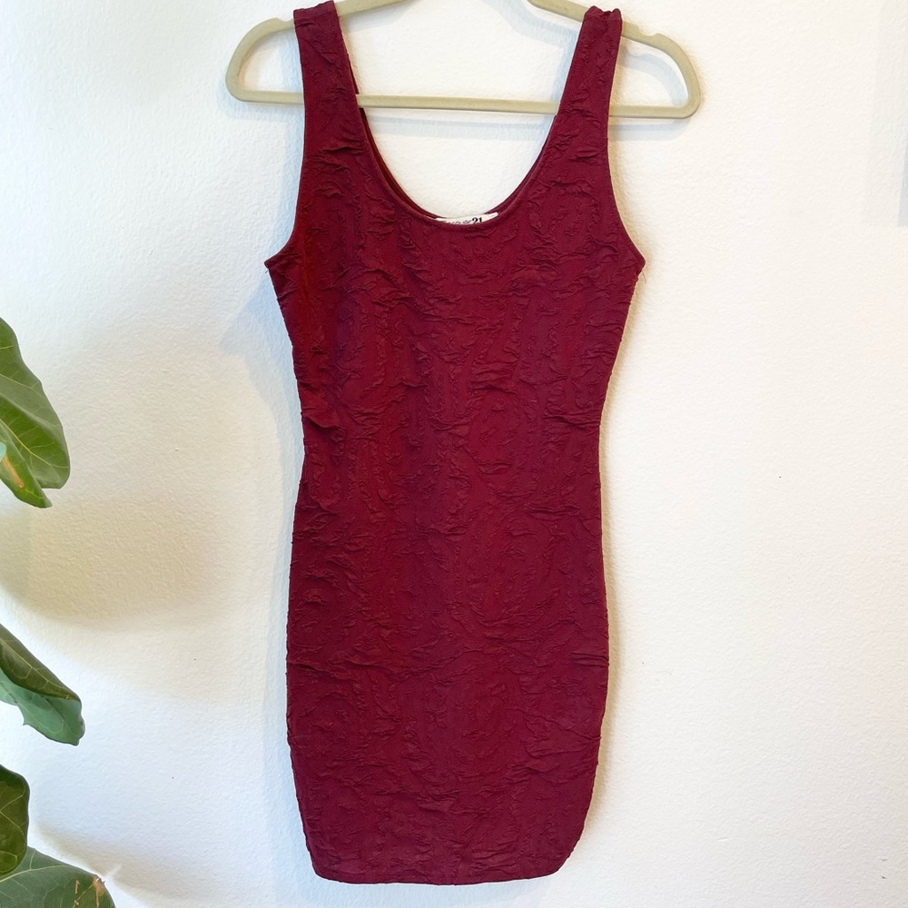 Forever 21 burgundy bodycon dress | rosette
